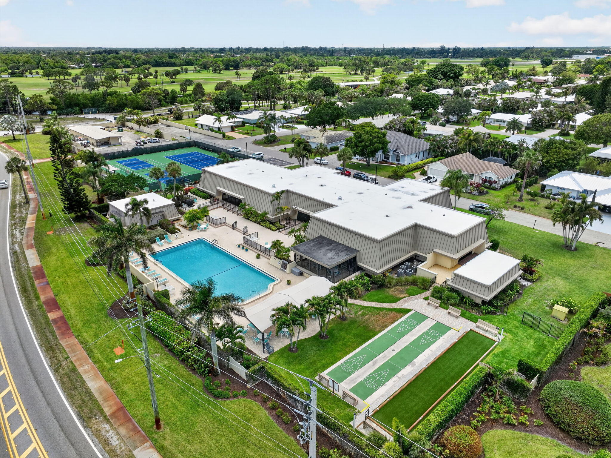 CONQUISTADOR CONDO - Residential