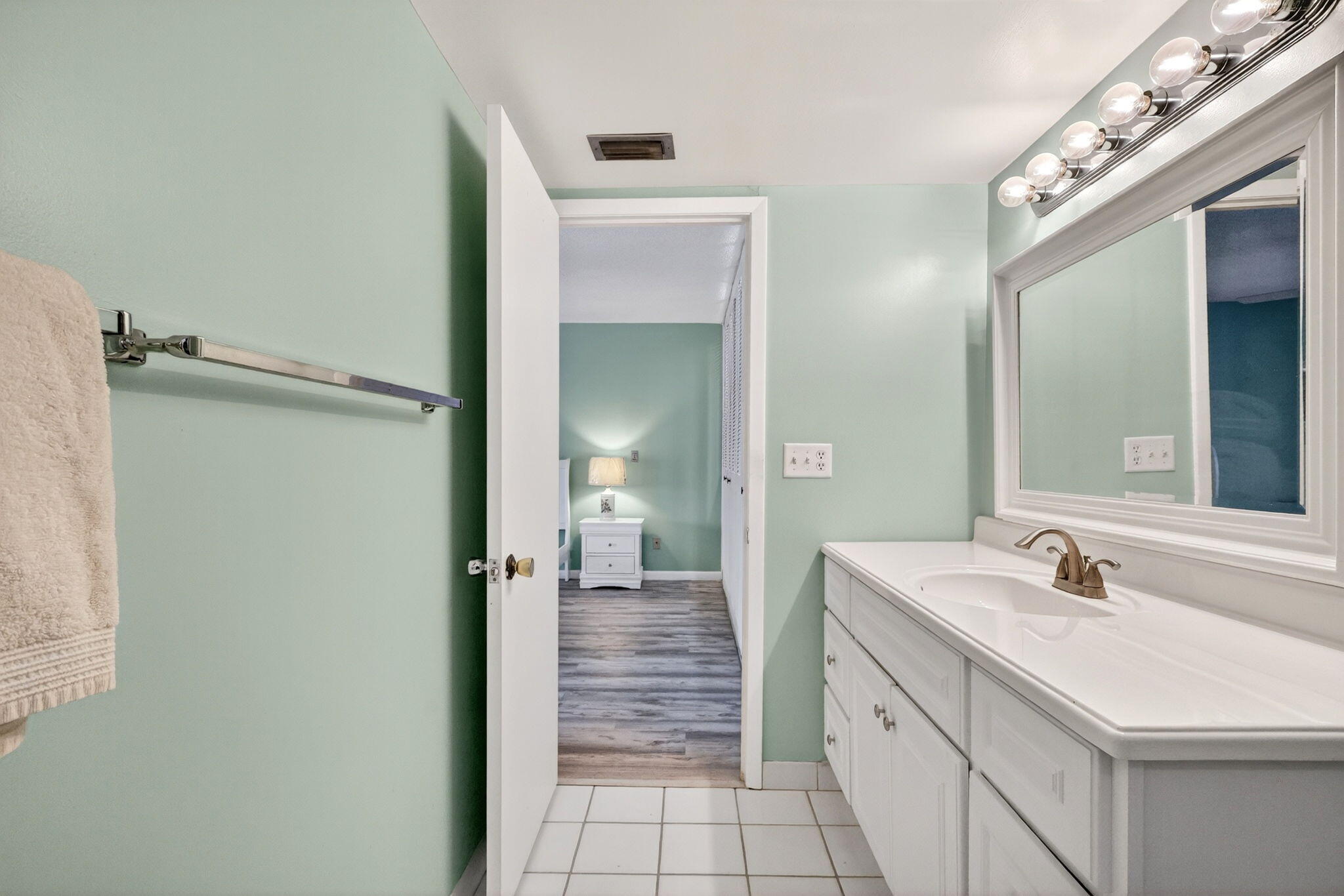 CONQUISTADOR CONDO - Residential