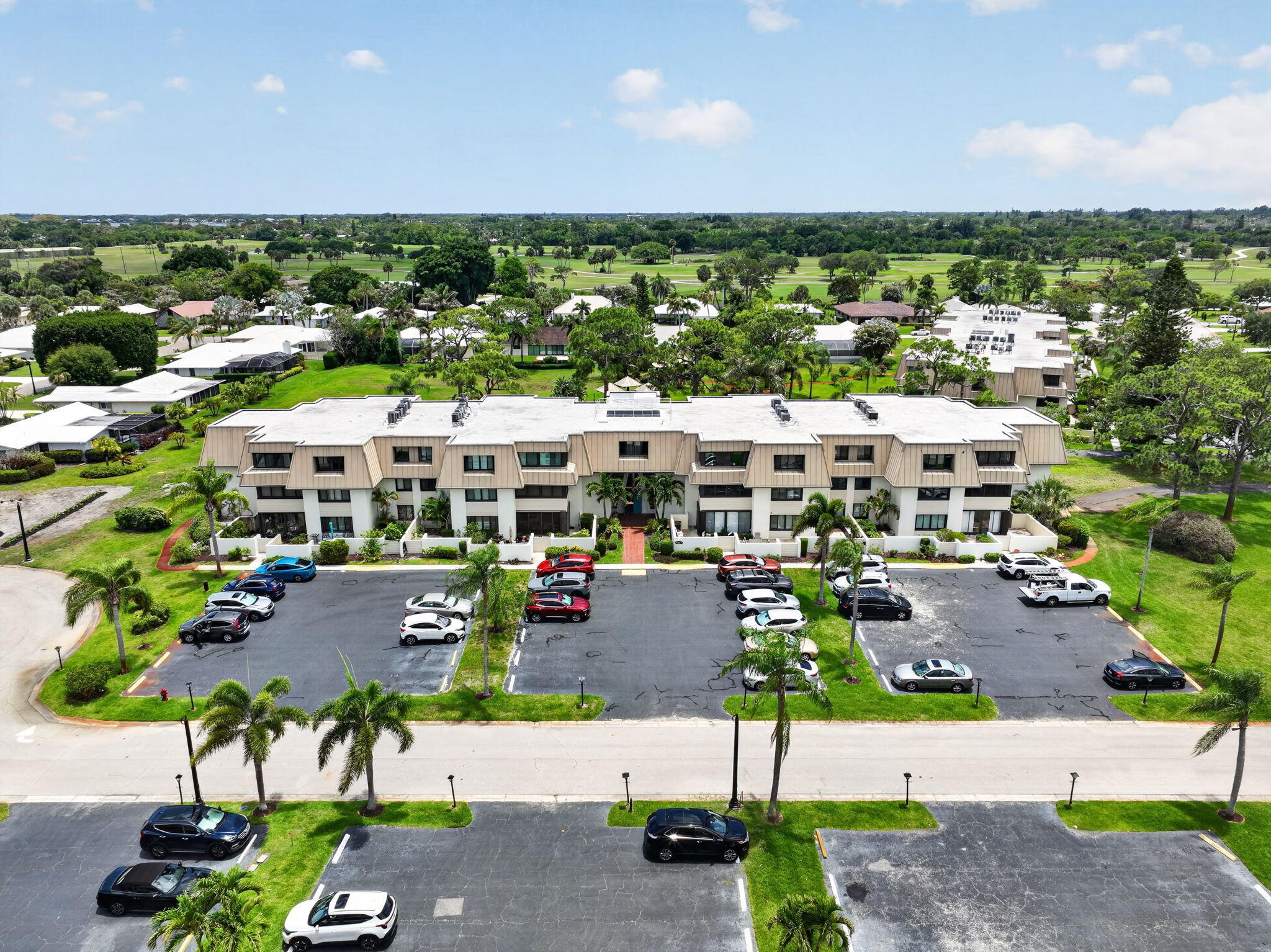 CONQUISTADOR CONDO - Residential
