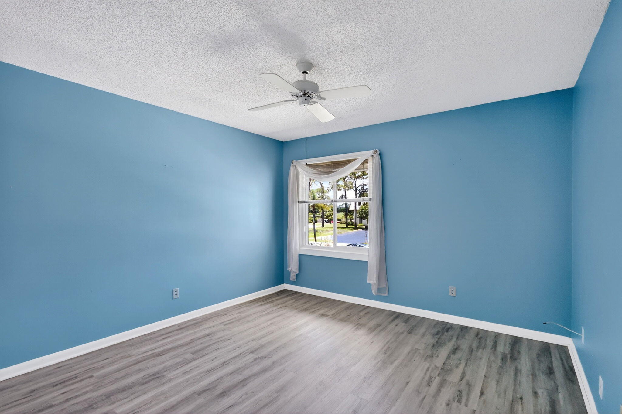 CONQUISTADOR CONDO - Residential
