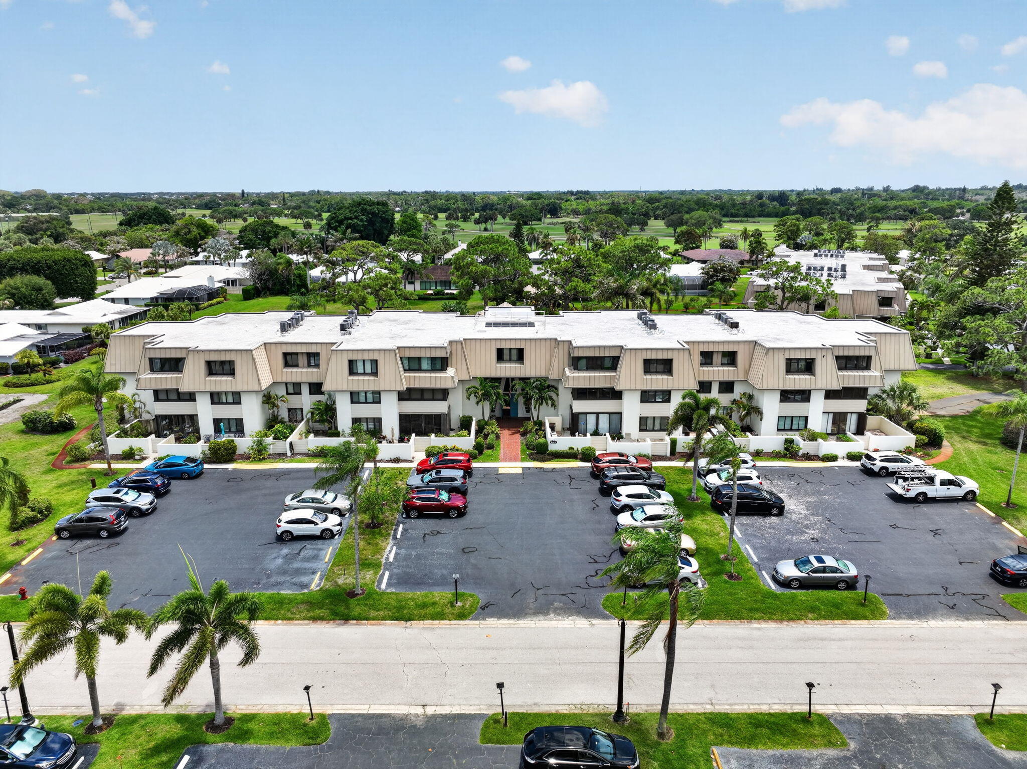 CONQUISTADOR CONDO - Residential