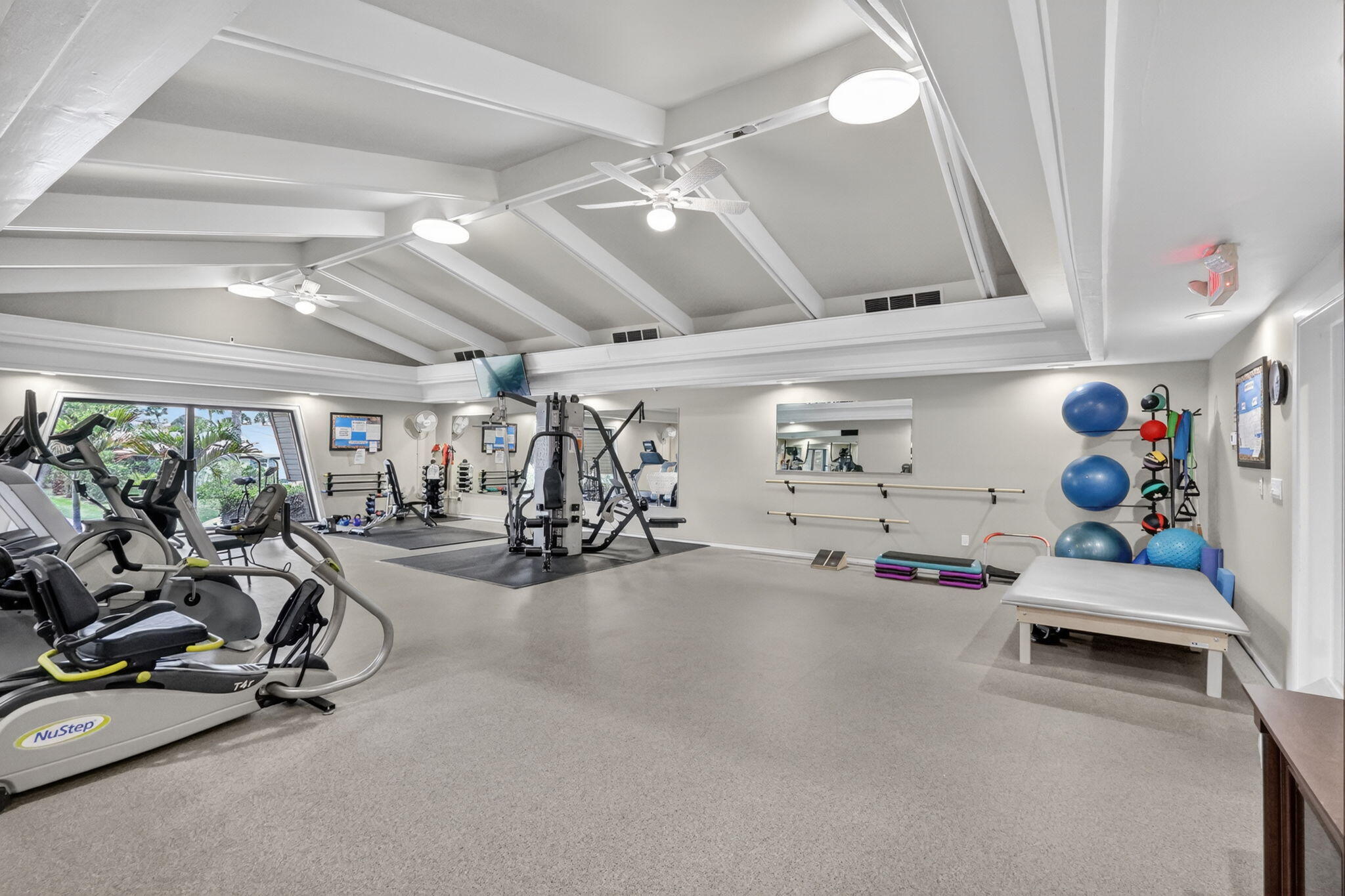 CONQUISTADOR CONDO - Residential