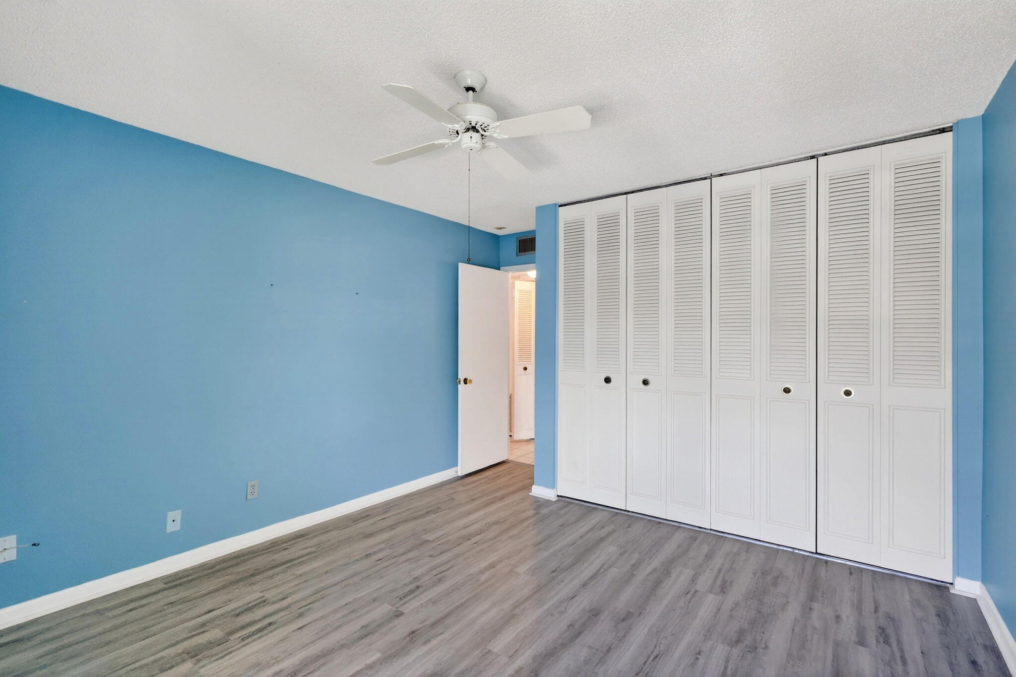 CONQUISTADOR CONDO - Residential