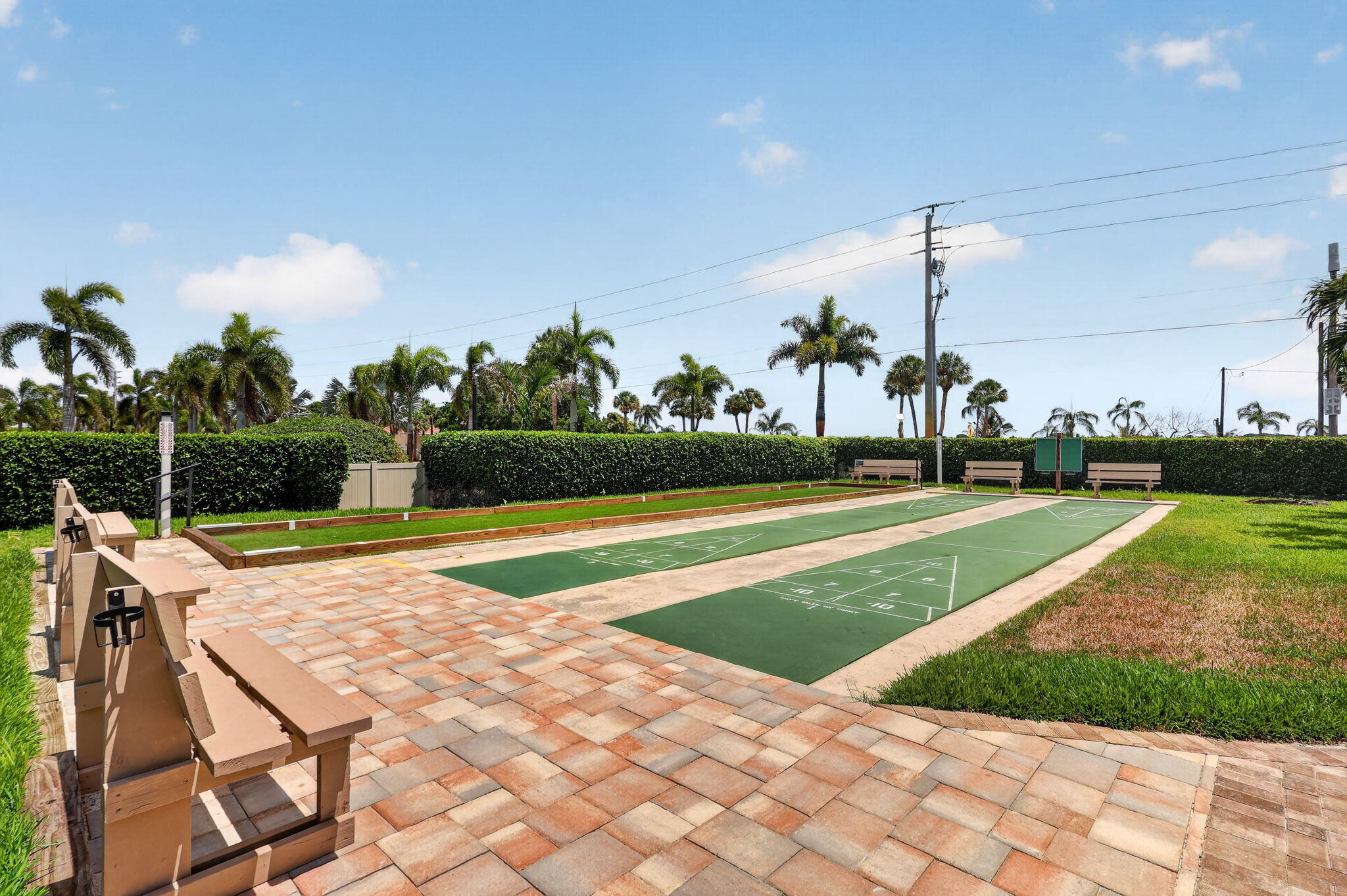CONQUISTADOR CONDO - Residential