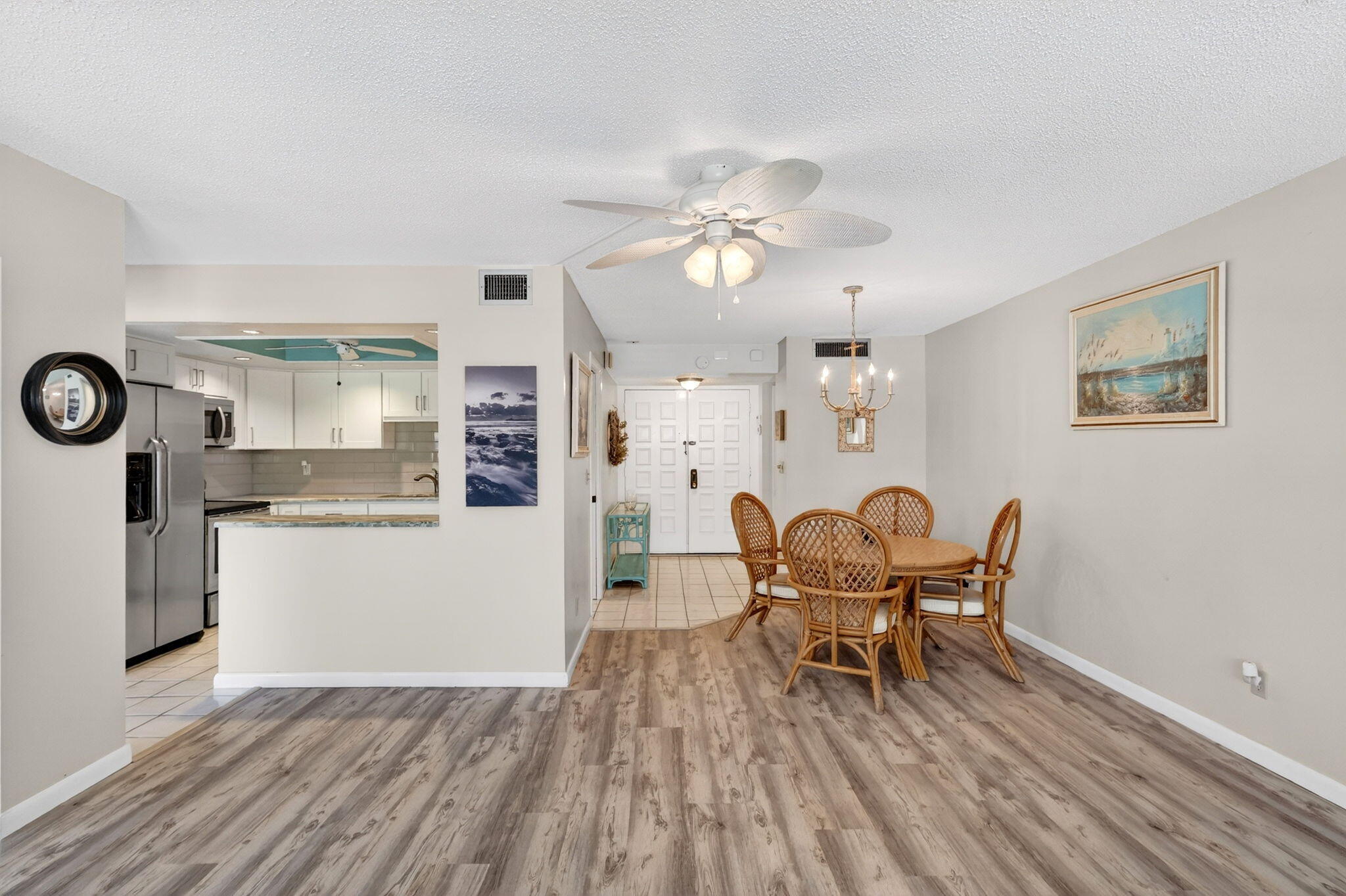 CONQUISTADOR CONDO - Residential