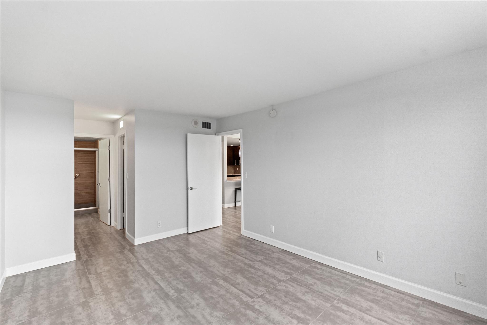 Drake Tower - Residential