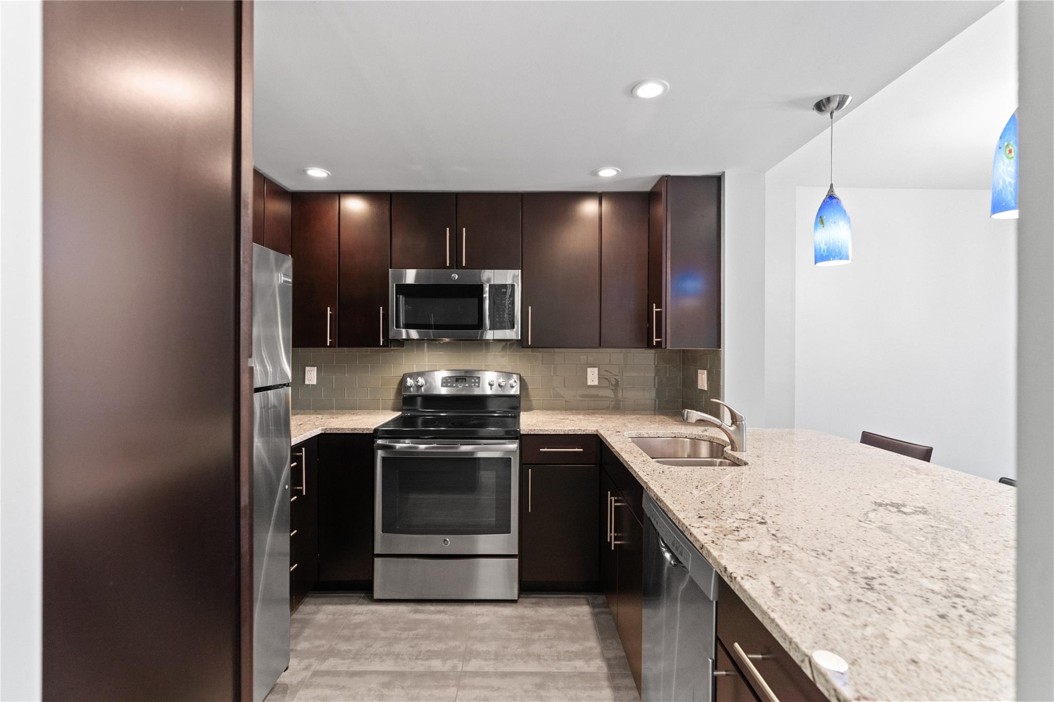 Drake Tower - Residential