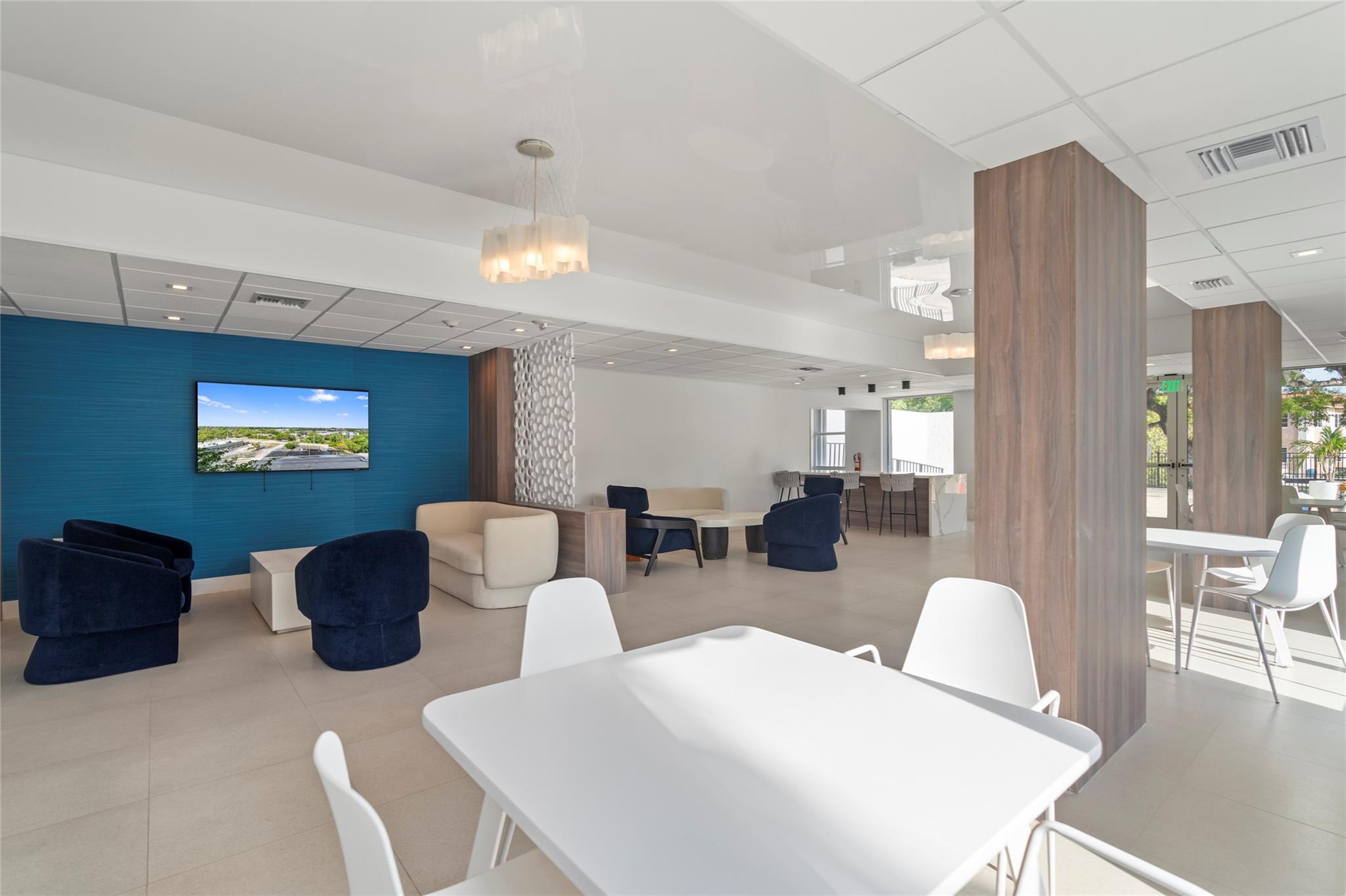 Drake Tower - Residential