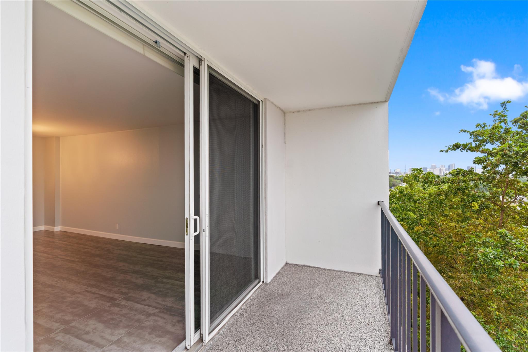 Drake Tower - Residential