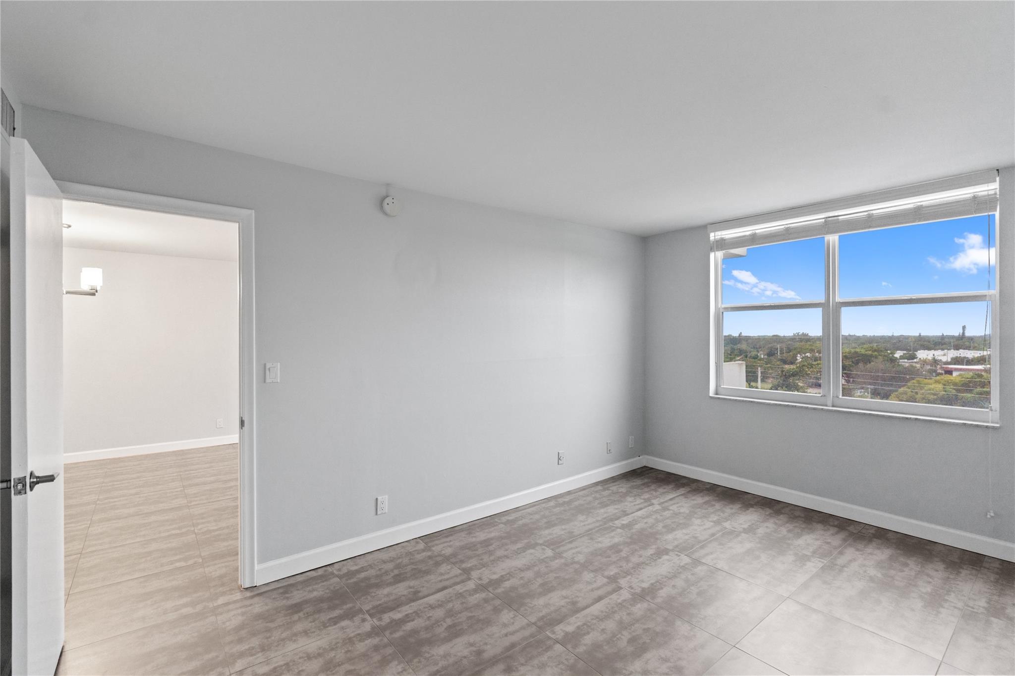 Drake Tower - Residential