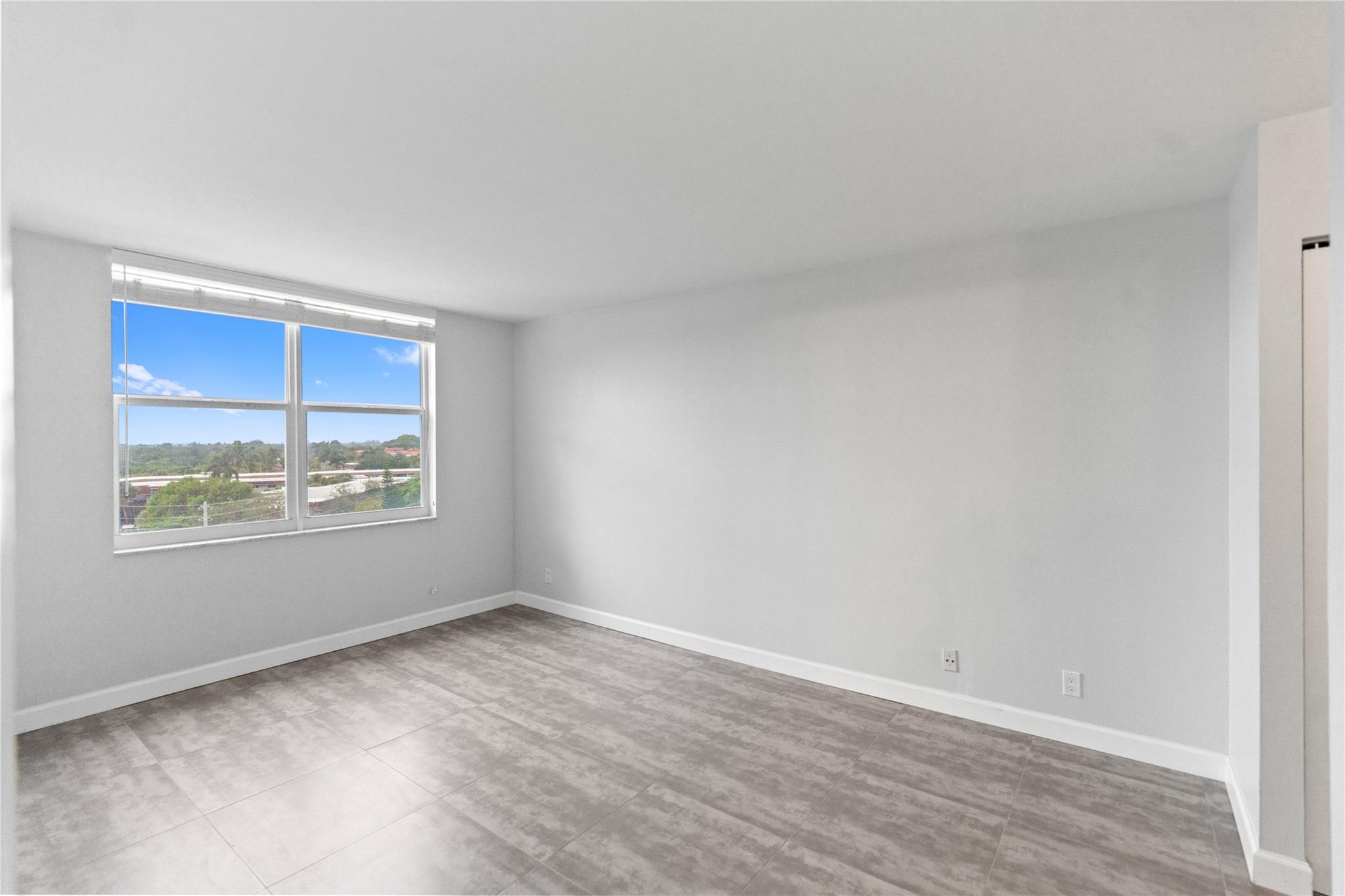 Drake Tower - Residential