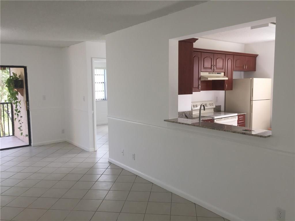 GRENADIER TRACE I CONDO - Residential