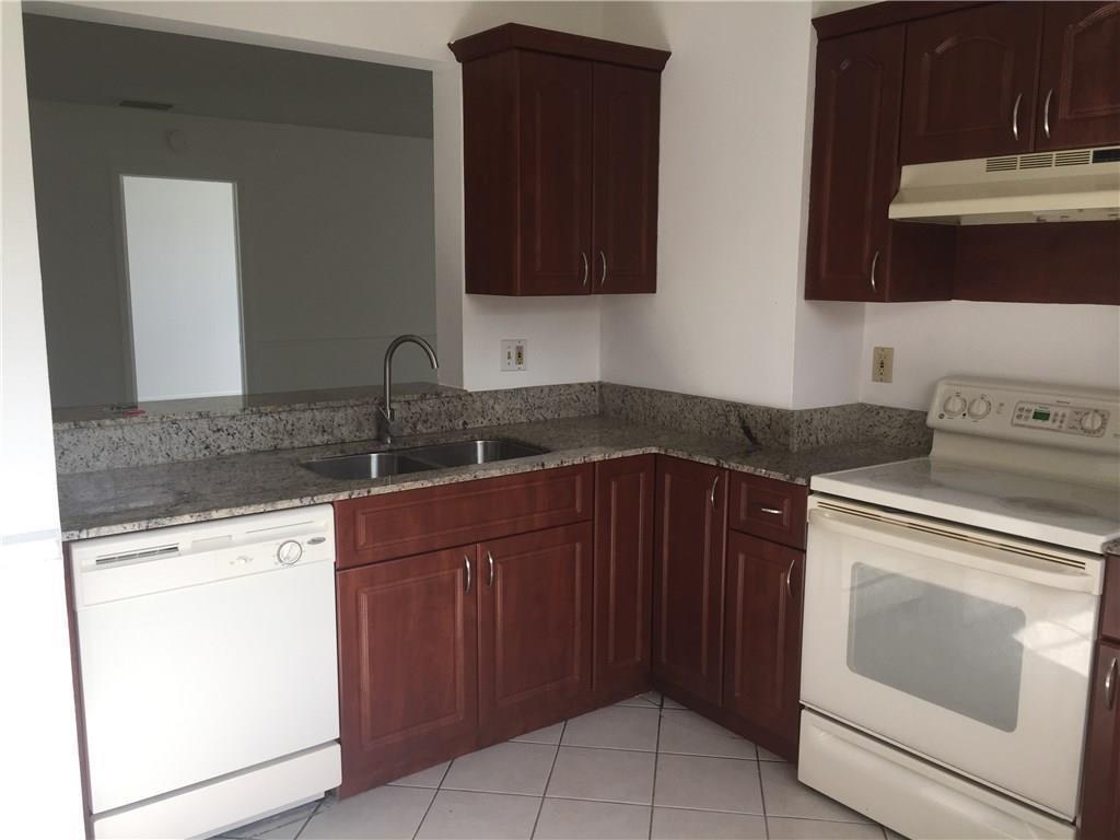 GRENADIER TRACE I CONDO - Residential