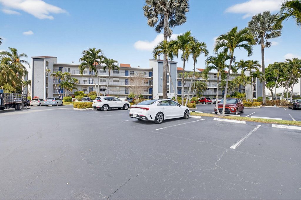 Photo of 14747 Cumberland Drive #2020, Delray Beach, FL 33446 (MLS # R11163843)