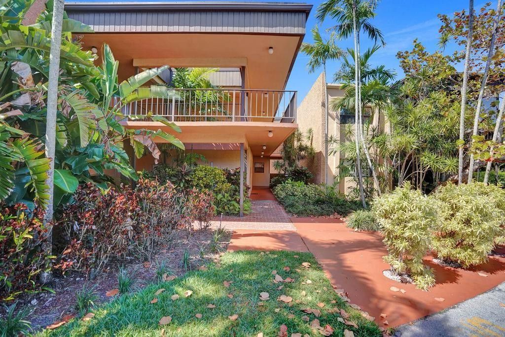 Photo of 8851 N New River Canal Road #17E, Plantation, FL 33324 (MLS # F10499205)