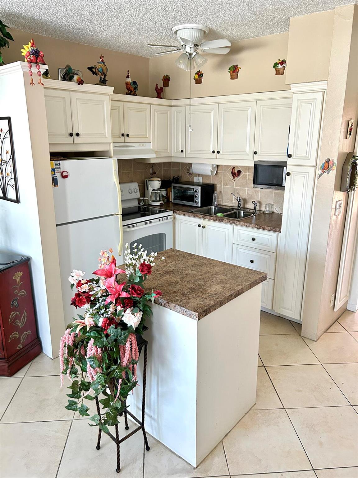 ROLEN LAKE GARDENS CO-OP - Residential