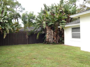 SUGAR POND MANOR OF WELLINGTON - Residential