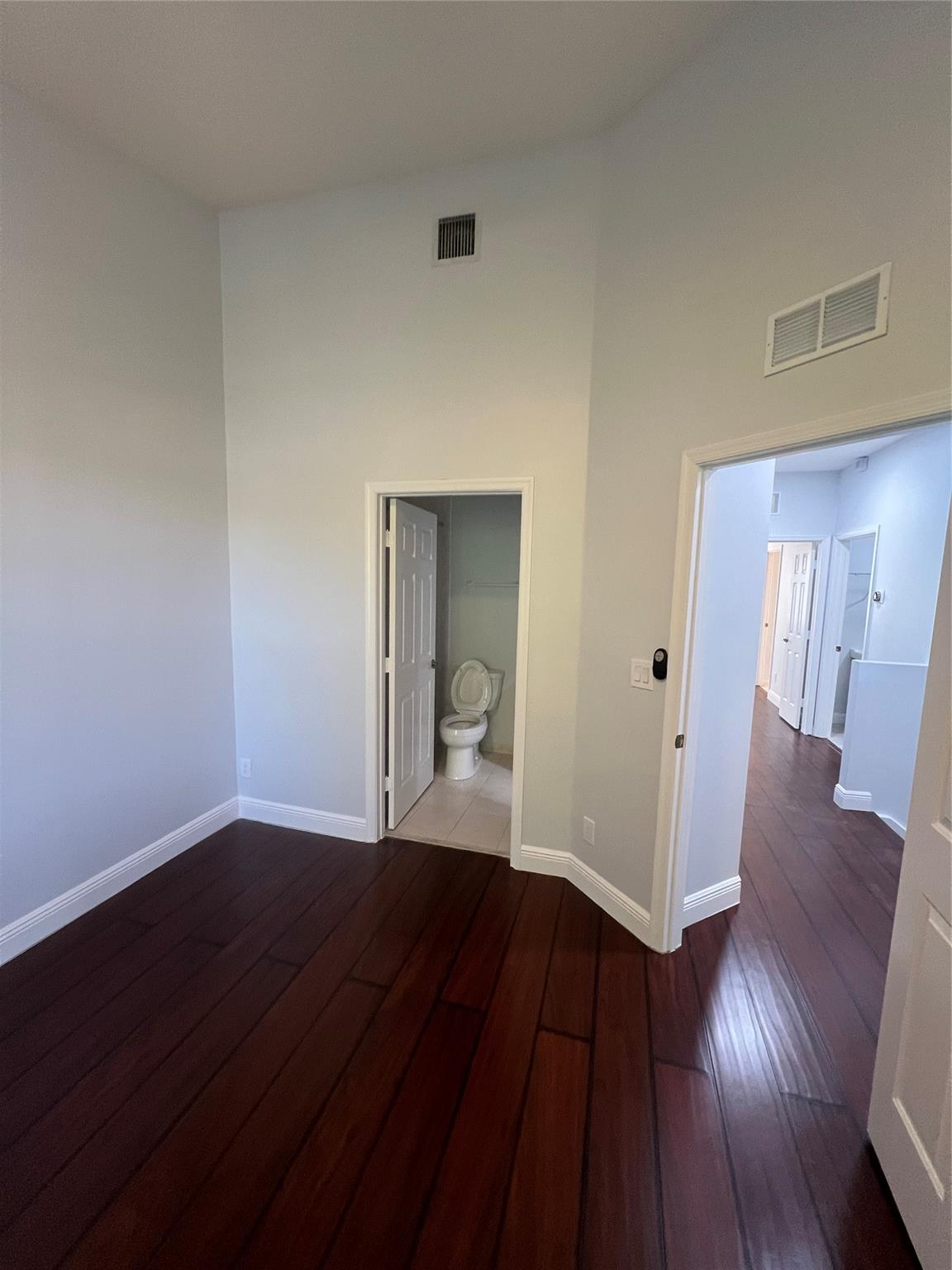 Rolling Hills Golf & Tennis - Residential Lease