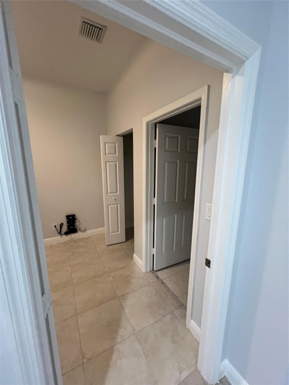 Rolling Hills Golf & Tennis - Residential Lease