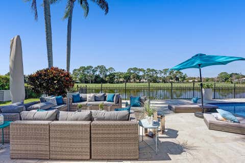 Photo of 21 Marlwood Lane, Palm Beach Gardens, FL 33418 (MLS # B26064828)