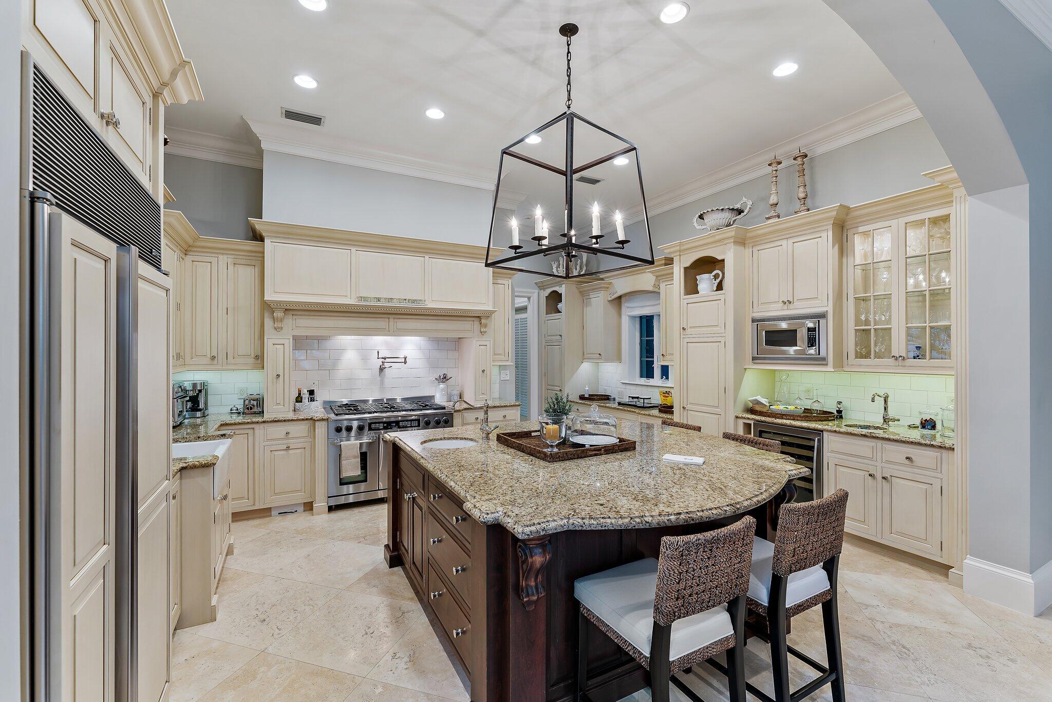 RITZ CARLTON GOLF CLUB & SPA POD B - Residential