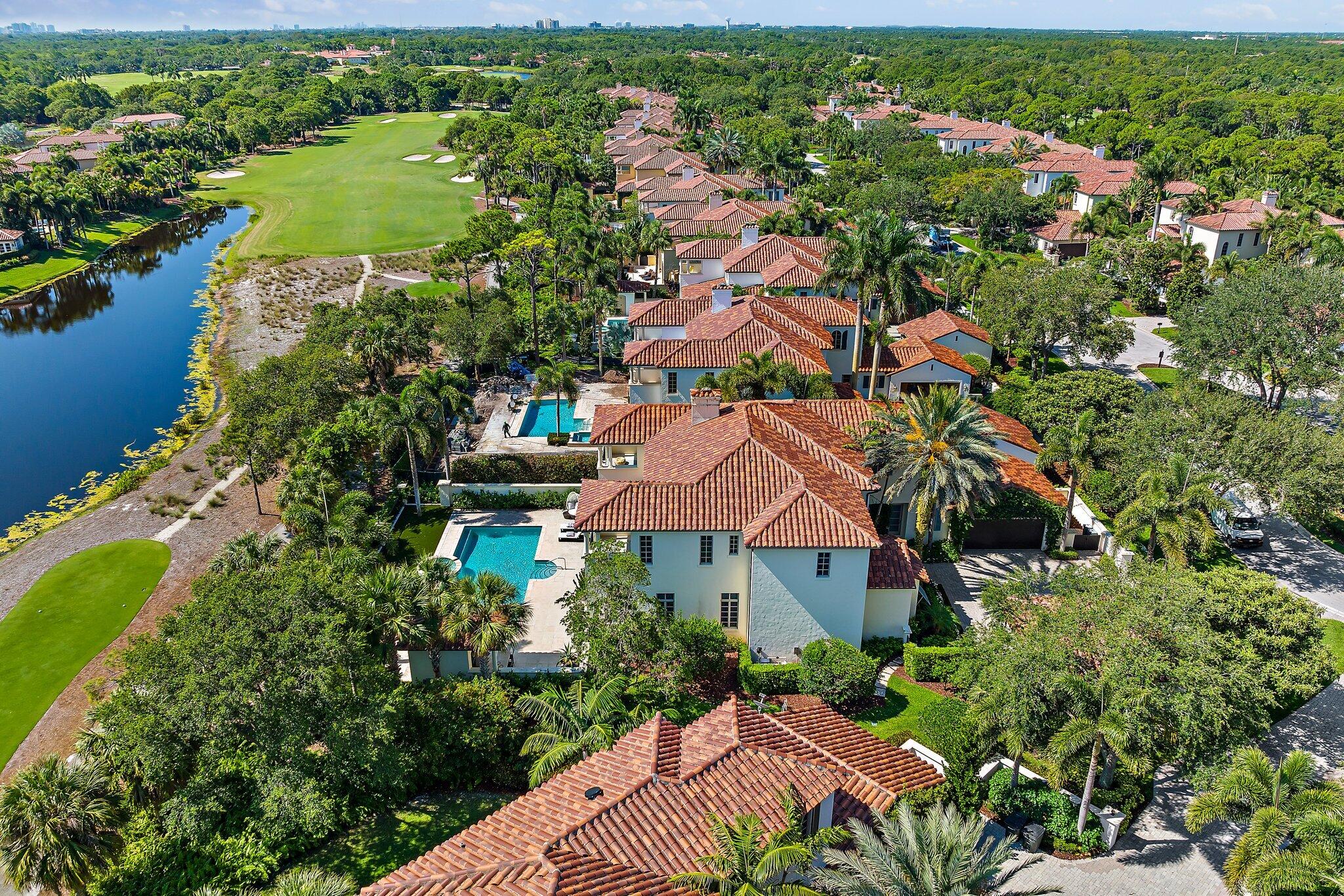 RITZ CARLTON GOLF CLUB & SPA POD B - Residential