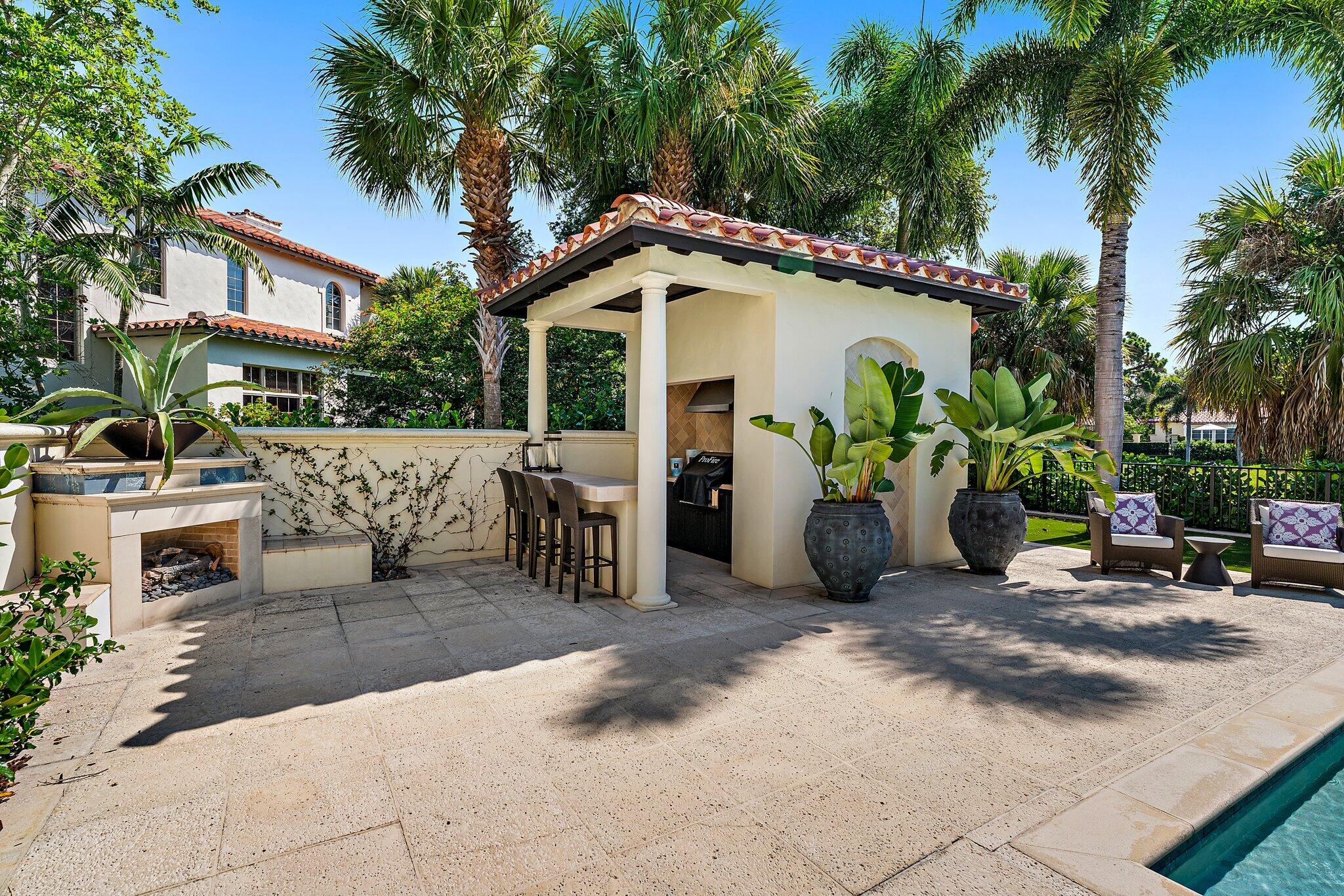 RITZ CARLTON GOLF CLUB & SPA POD B - Residential