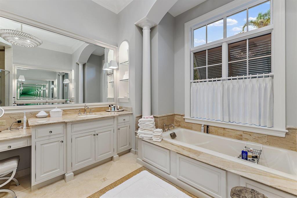 RITZ CARLTON GOLF CLUB & SPA POD B - Residential