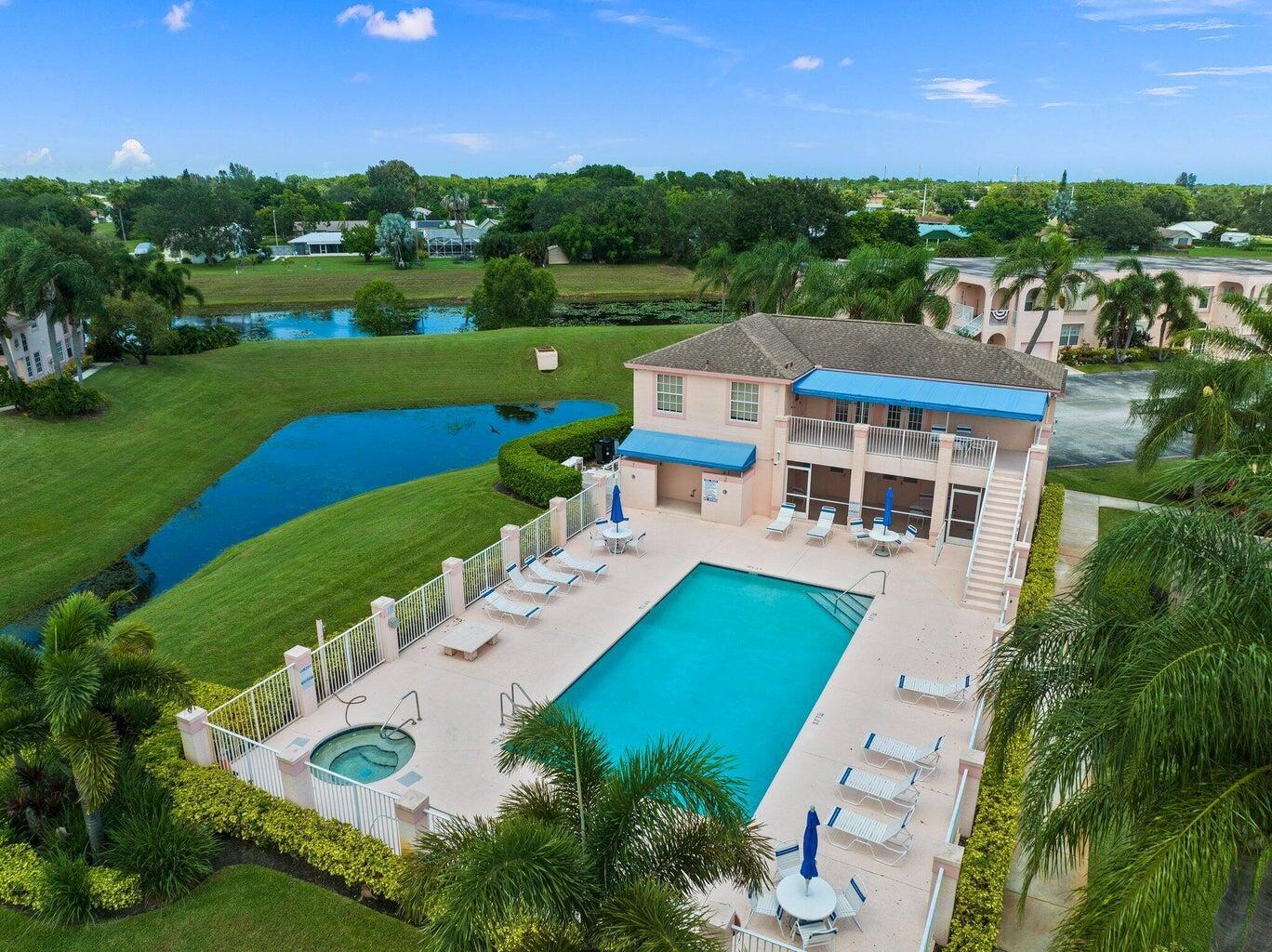 Clean,Clean,Clean very spacious and private 2nd floor condo.Washer and dryer,large florida room.Easy access to beaches,mall,crosstown parkway**All room sizes are approximate and should be vrified by tenant