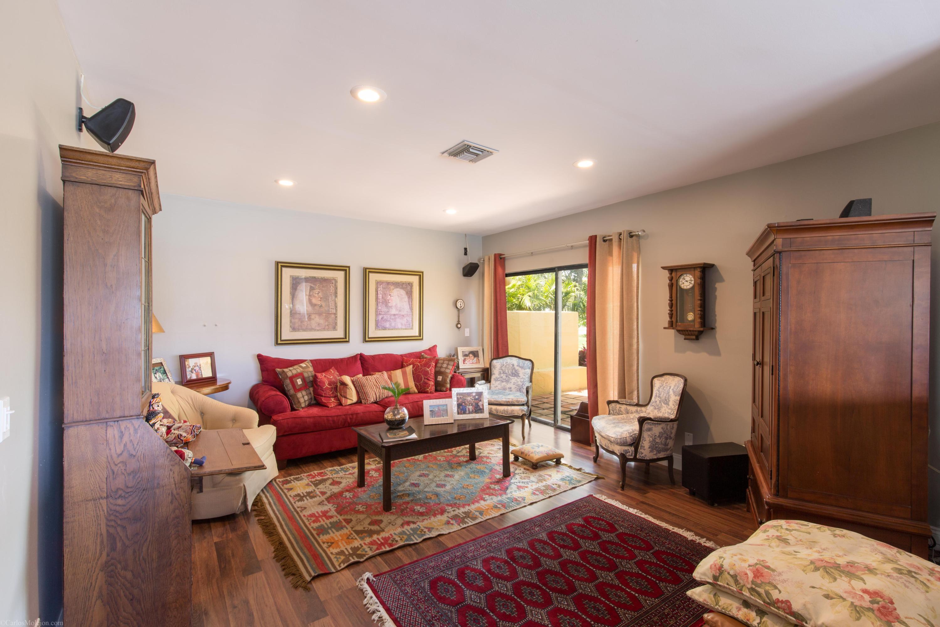 PALM BEACH POINT - Residential