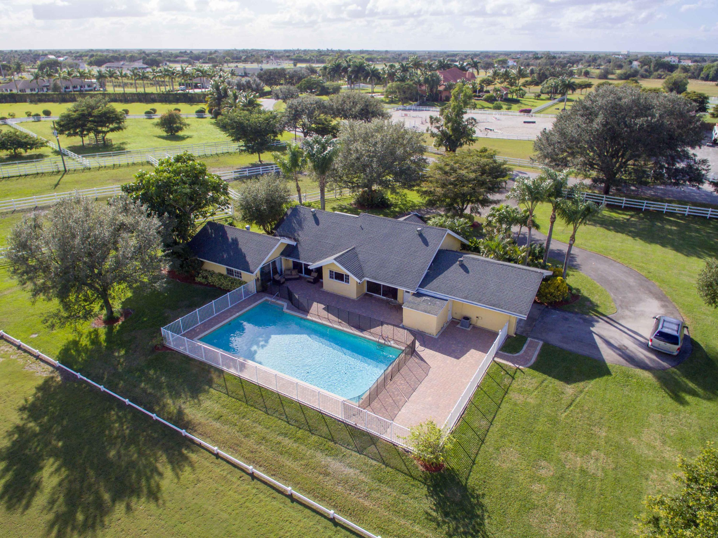 PALM BEACH POINT - Residential