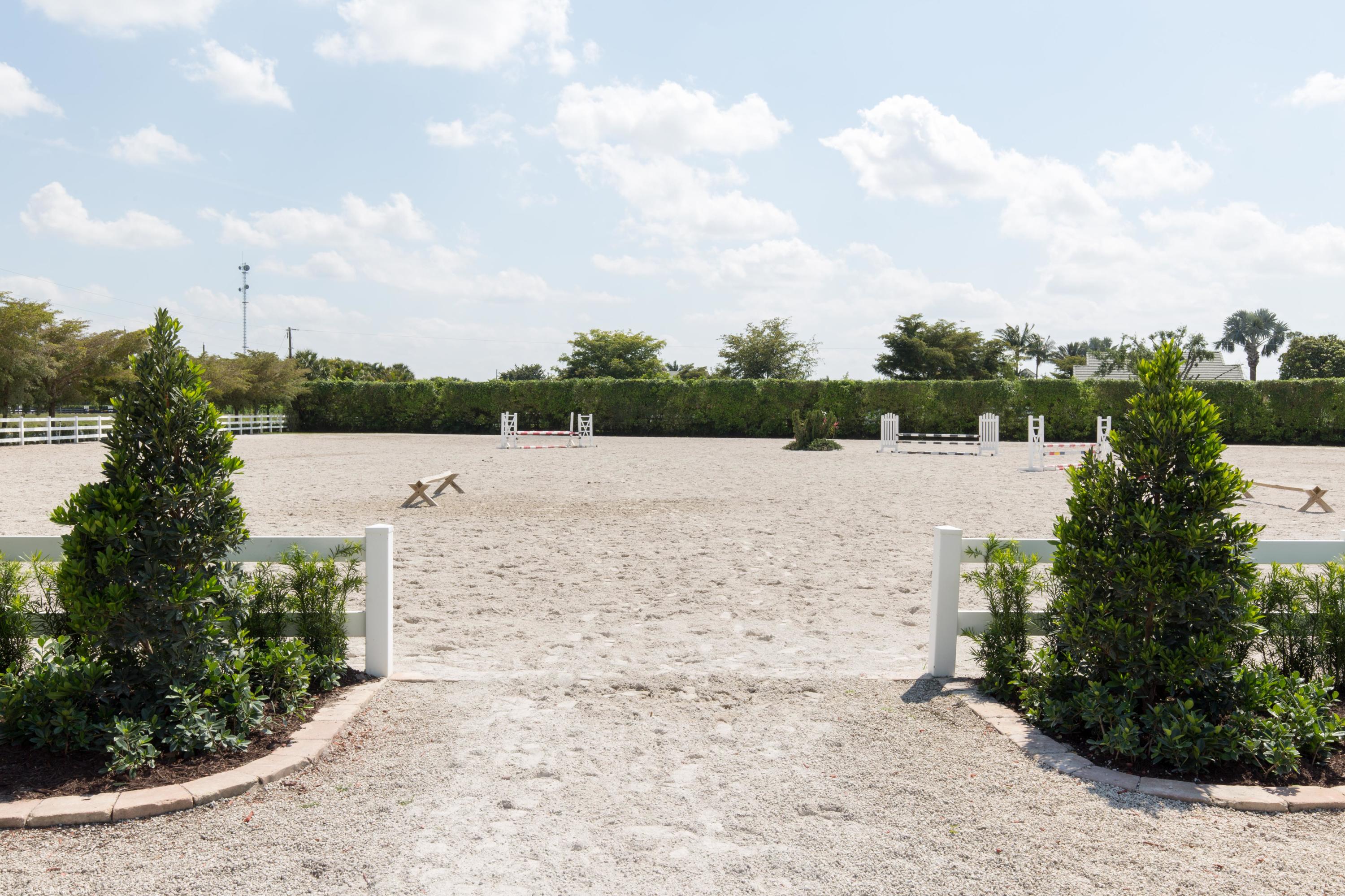 PALM BEACH POINT - Residential