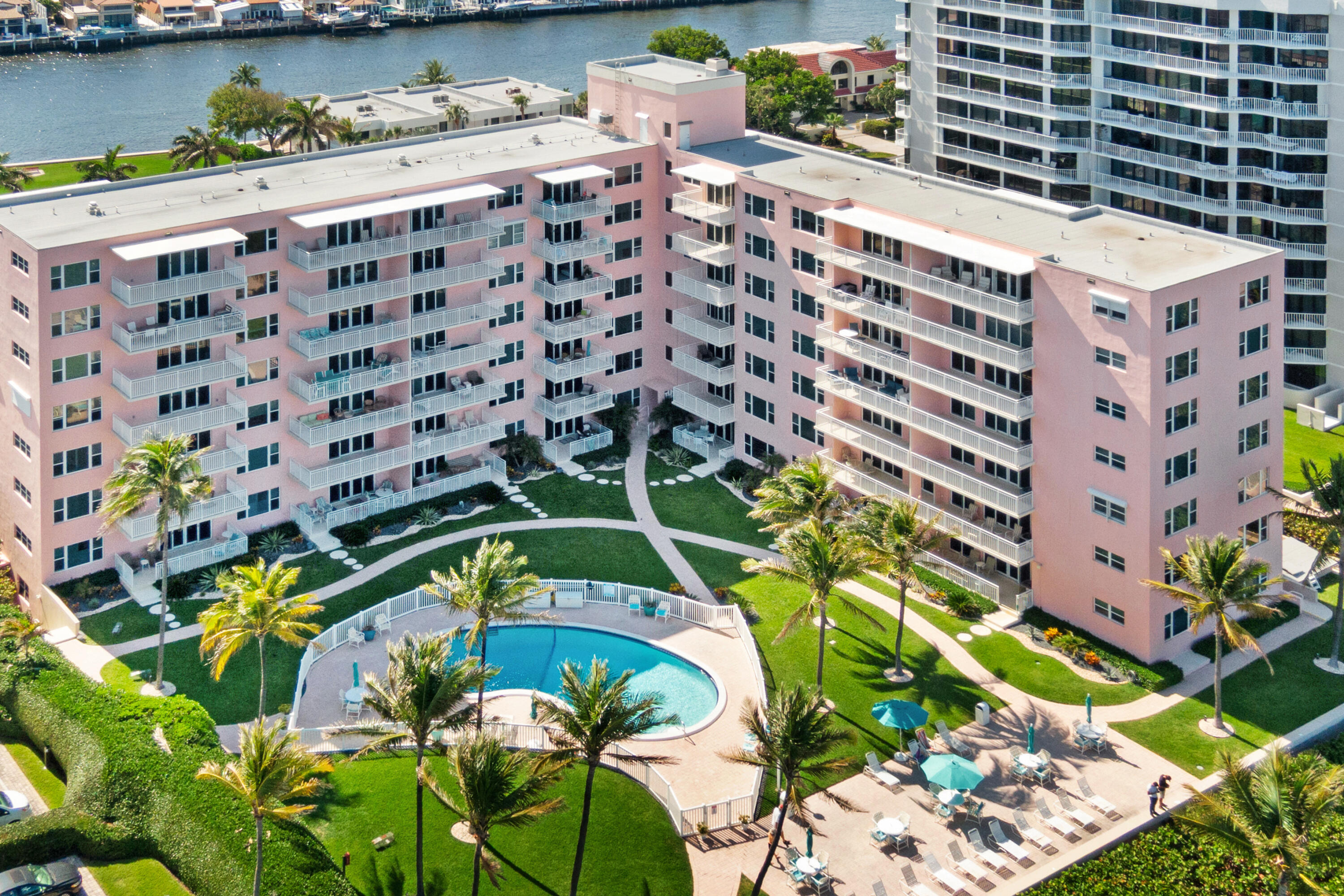 HIGHLAND TOWERS INC - Residential