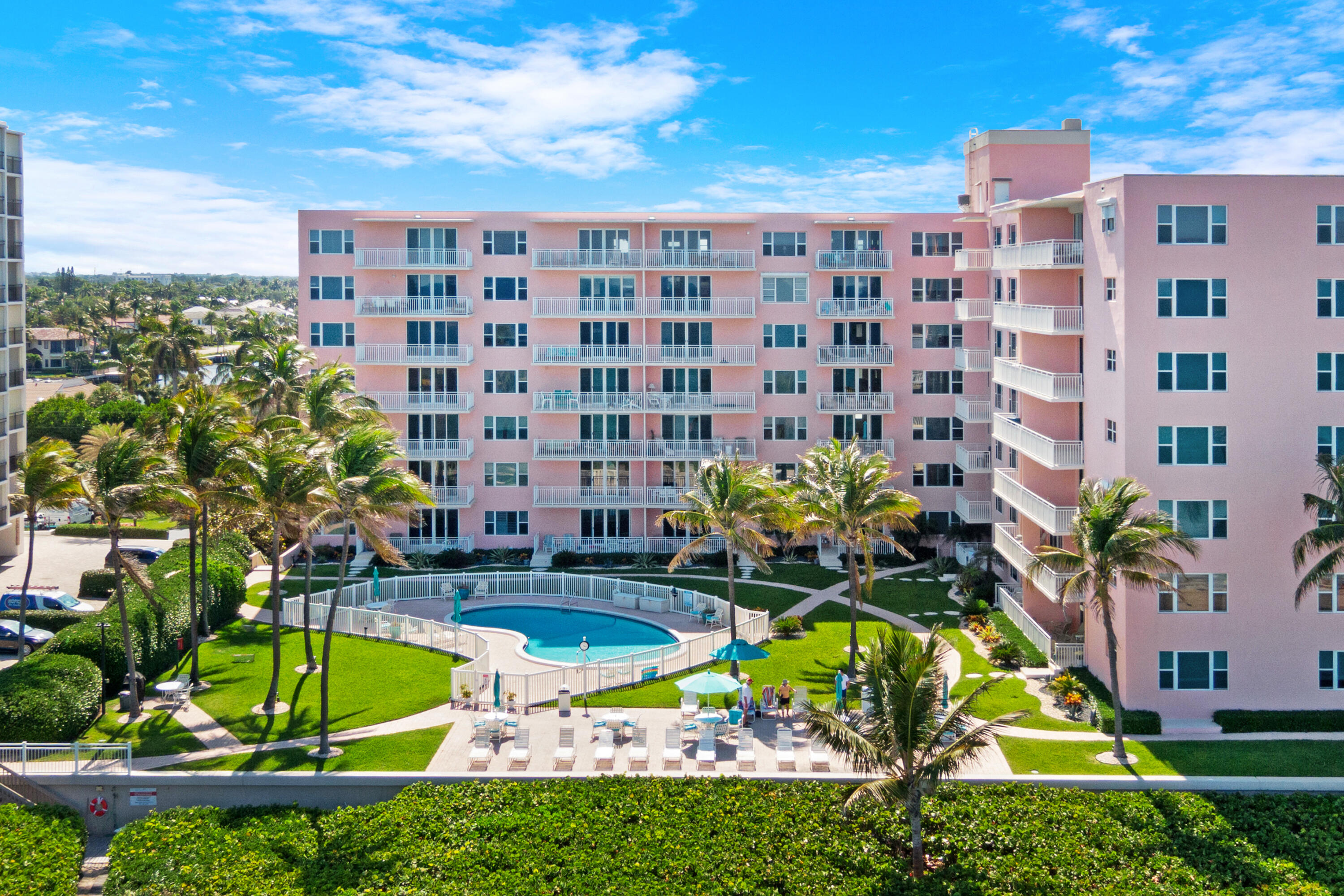HIGHLAND TOWERS INC - Residential