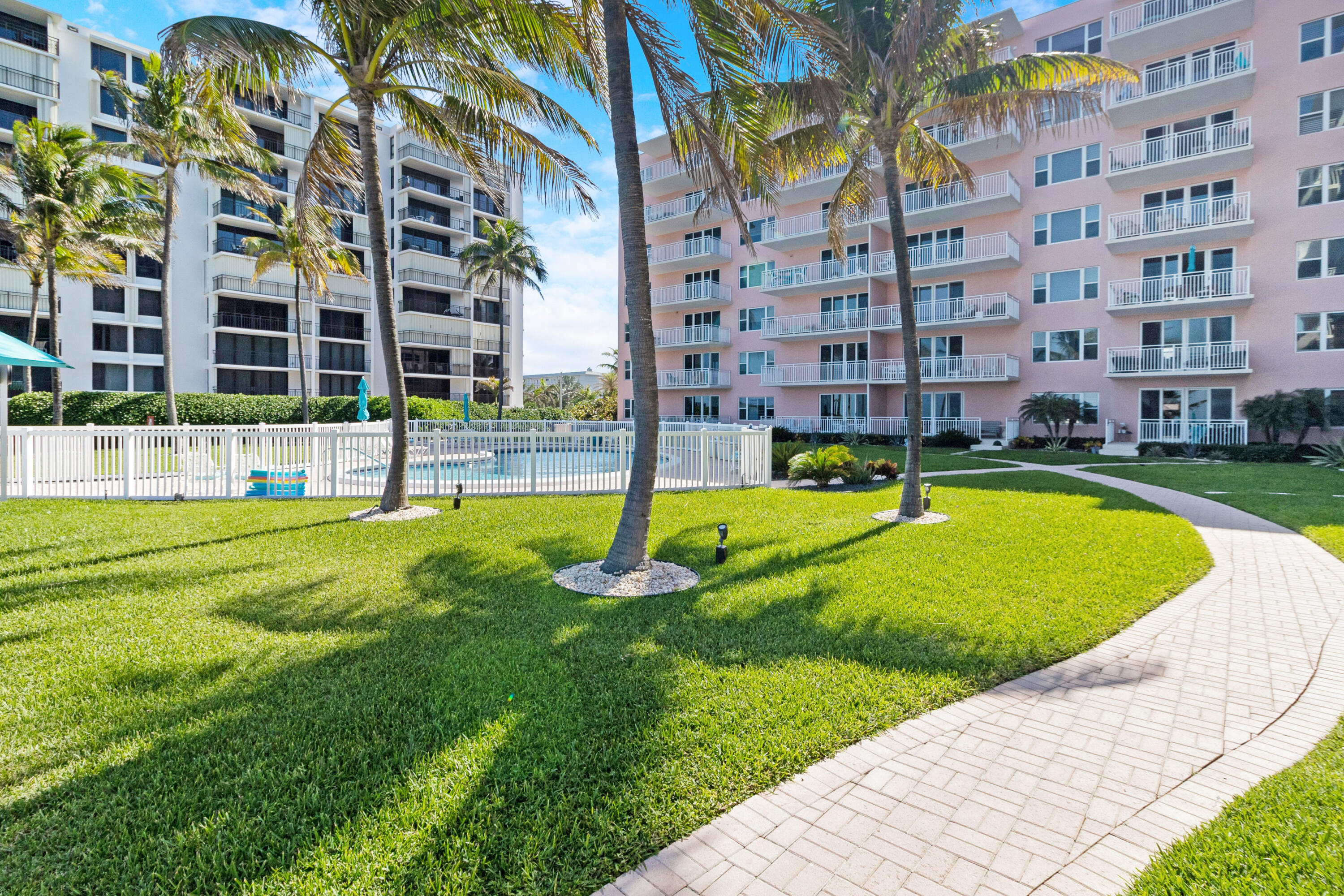 HIGHLAND TOWERS INC - Residential