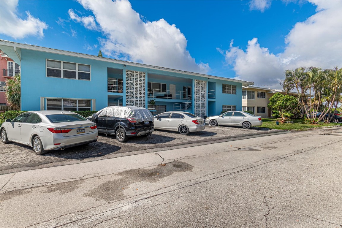 3204 Colony Club Road 6