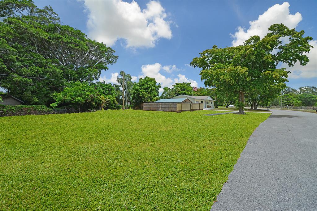 HIDDEN VALLEY - Residential