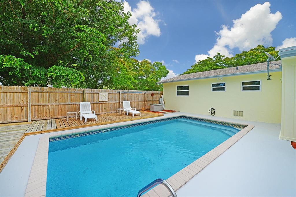 HIDDEN VALLEY - Residential