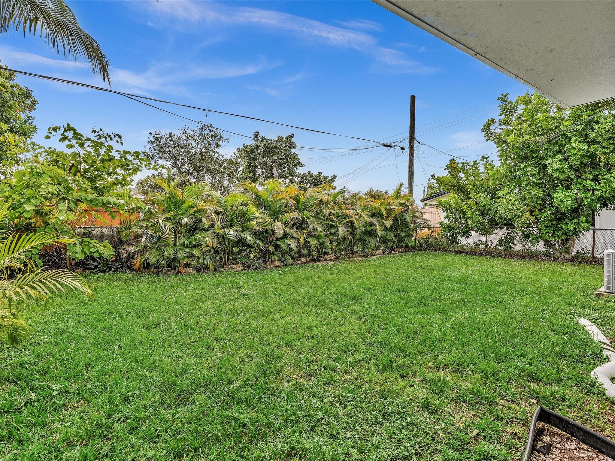 Breezyway Manor 28-18 B - Residential