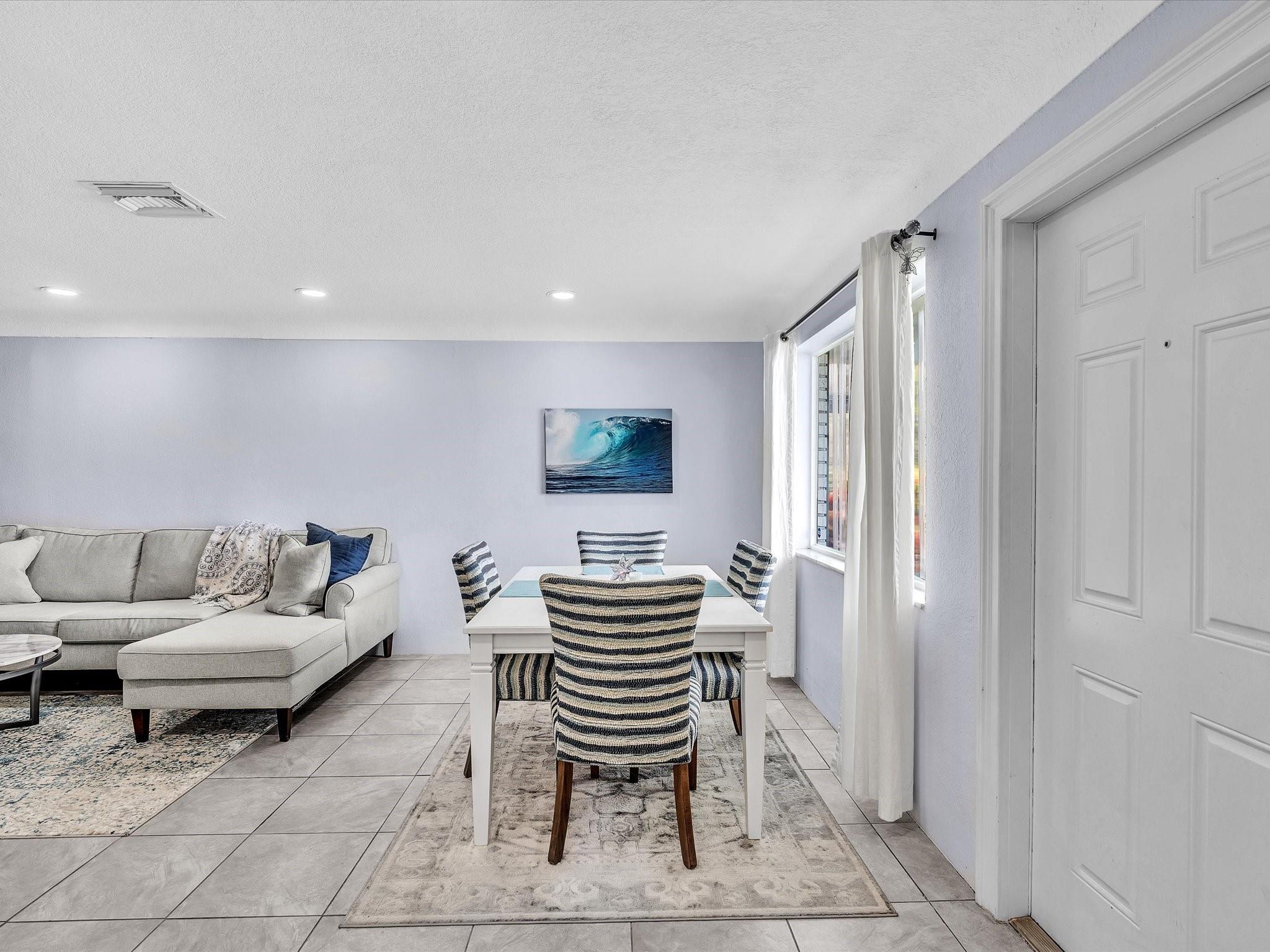 Breezyway Manor 28-18 B - Residential