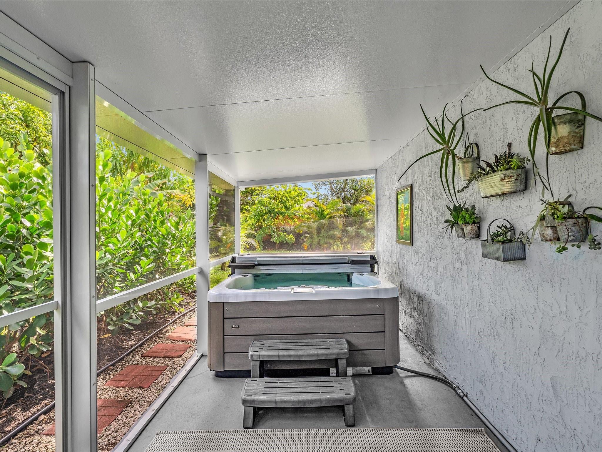 Breezyway Manor 28-18 B - Residential