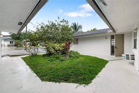 Quadruplex in Fort Lauderdale FL 645 15th Ave 12.jpg