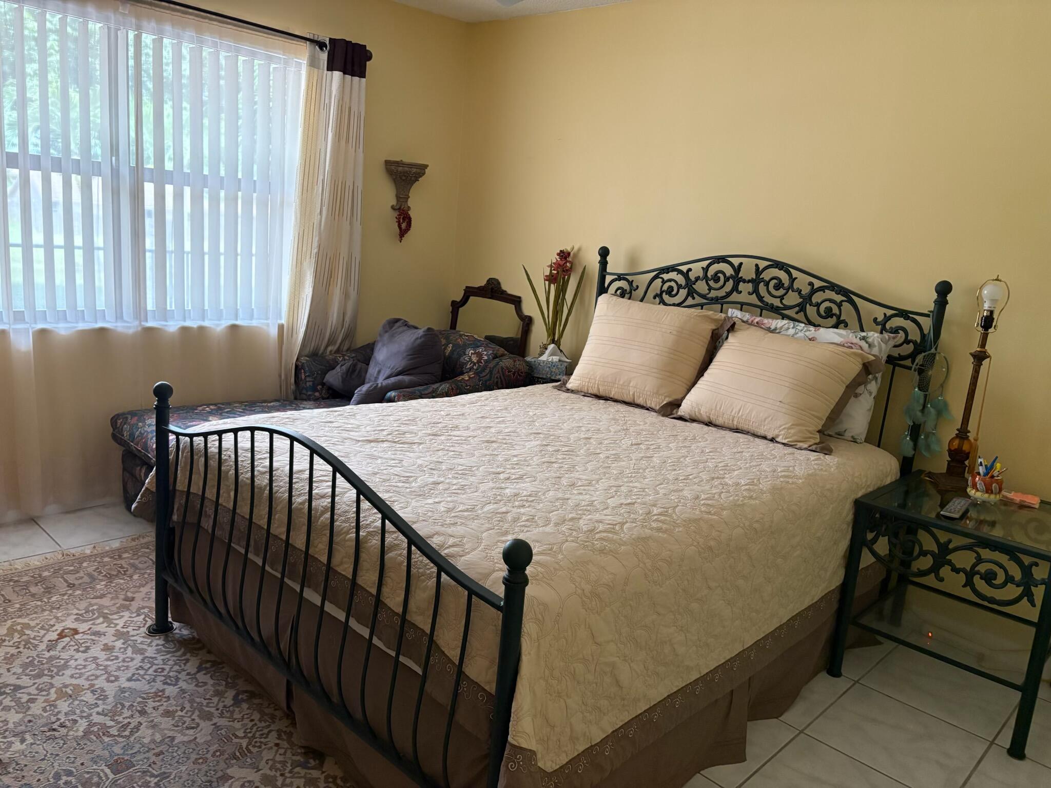 10400 NW 30TH Court 205, Sunrise, FL, 33322/$170,000 2 10400 NW 30TH Court 205