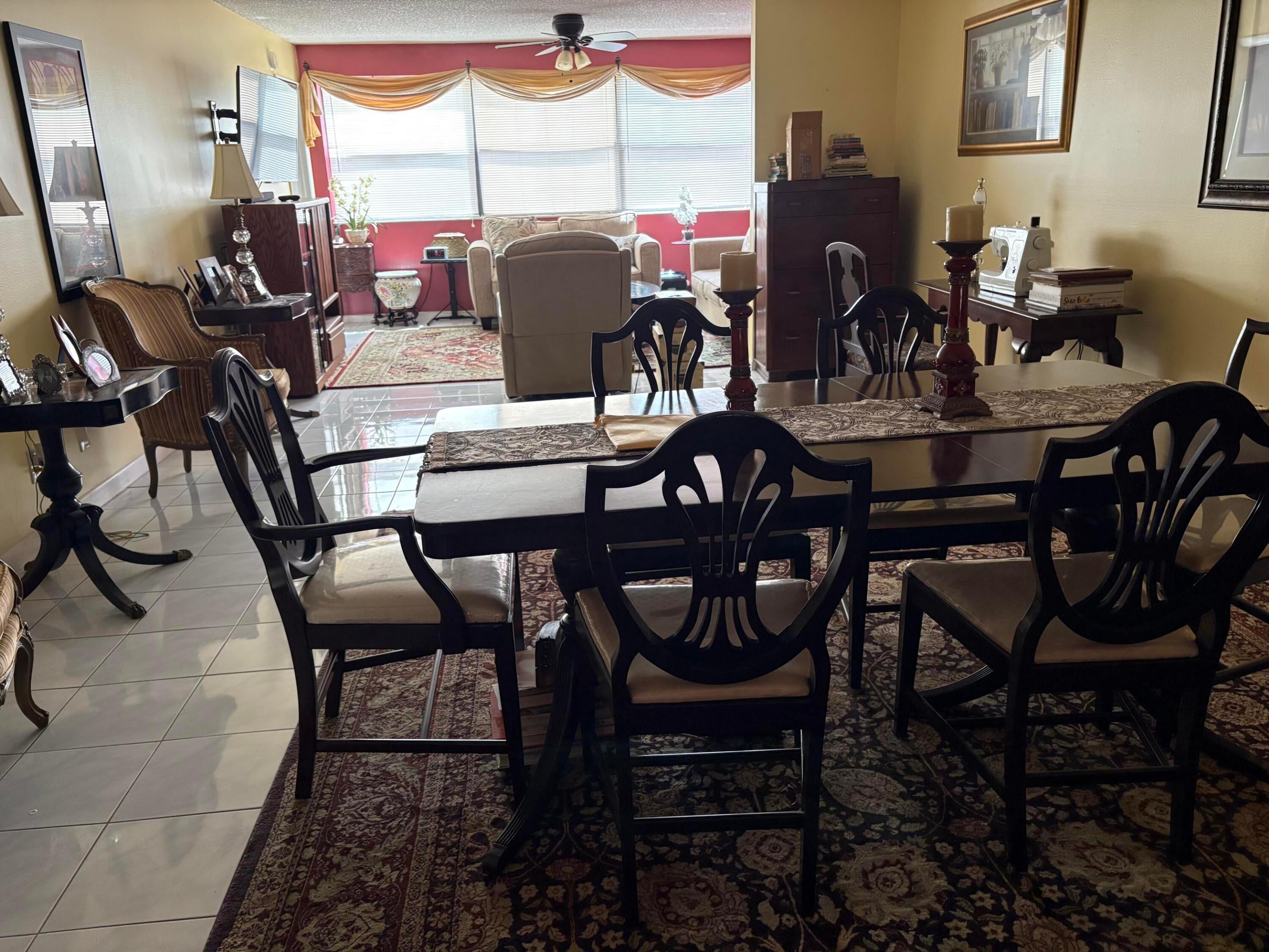 10400 NW 30TH Court 205, Sunrise, FL, 33322/$170,000 4 10400 NW 30TH Court 205