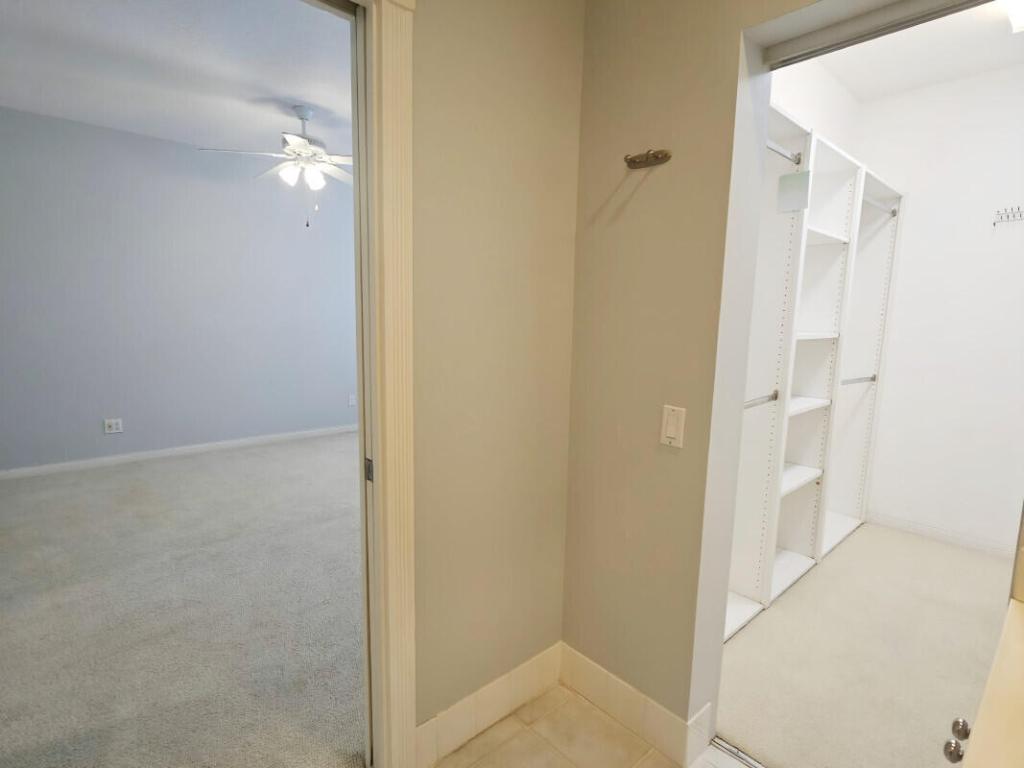 TEQUESTA OAKS - Residential Lease