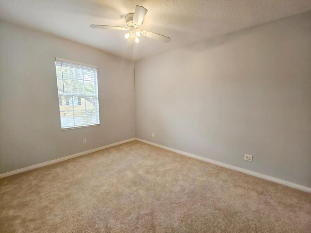 TEQUESTA OAKS - Residential Lease