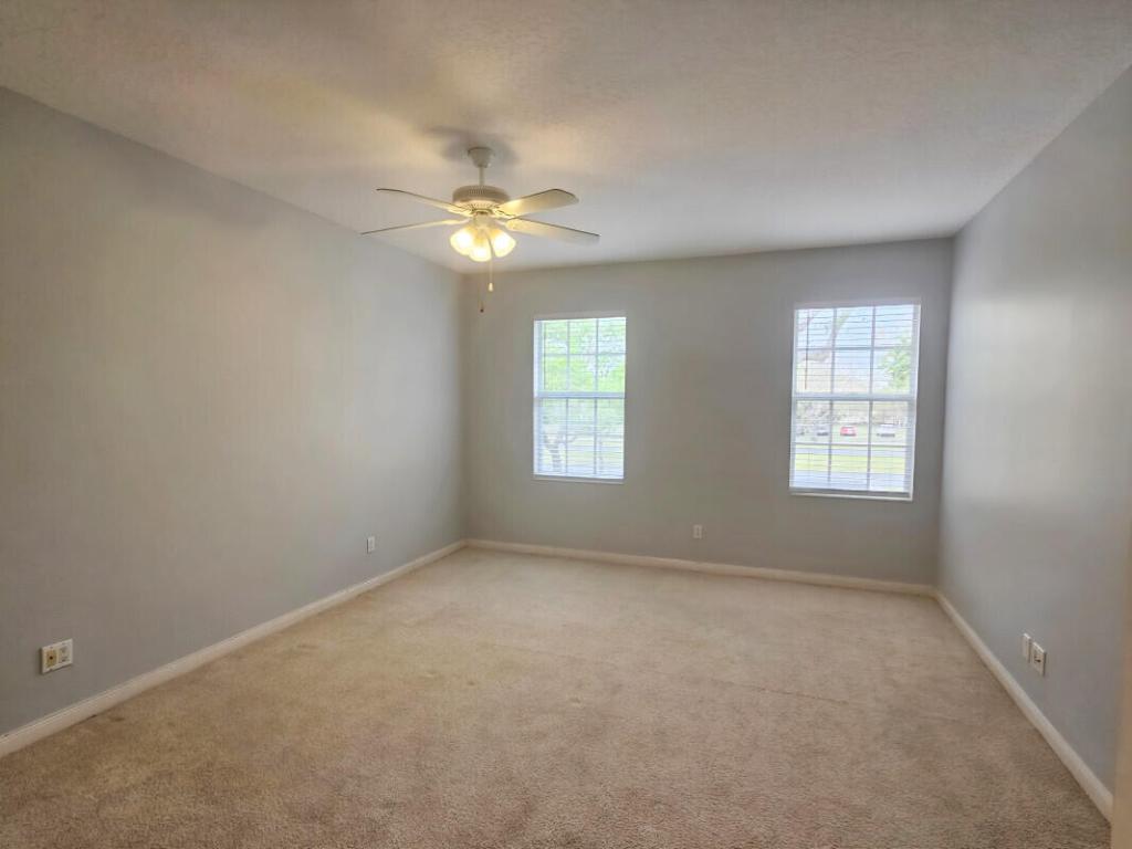 TEQUESTA OAKS - Residential Lease