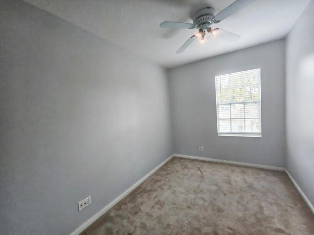 TEQUESTA OAKS - Residential Lease