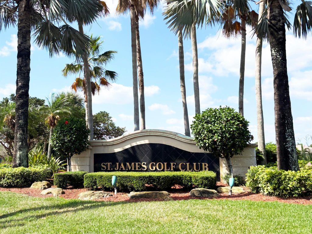 Photo of 305 NW Somerset Circle, Port Saint Lucie, FL 34983 (MLS # R11066830)