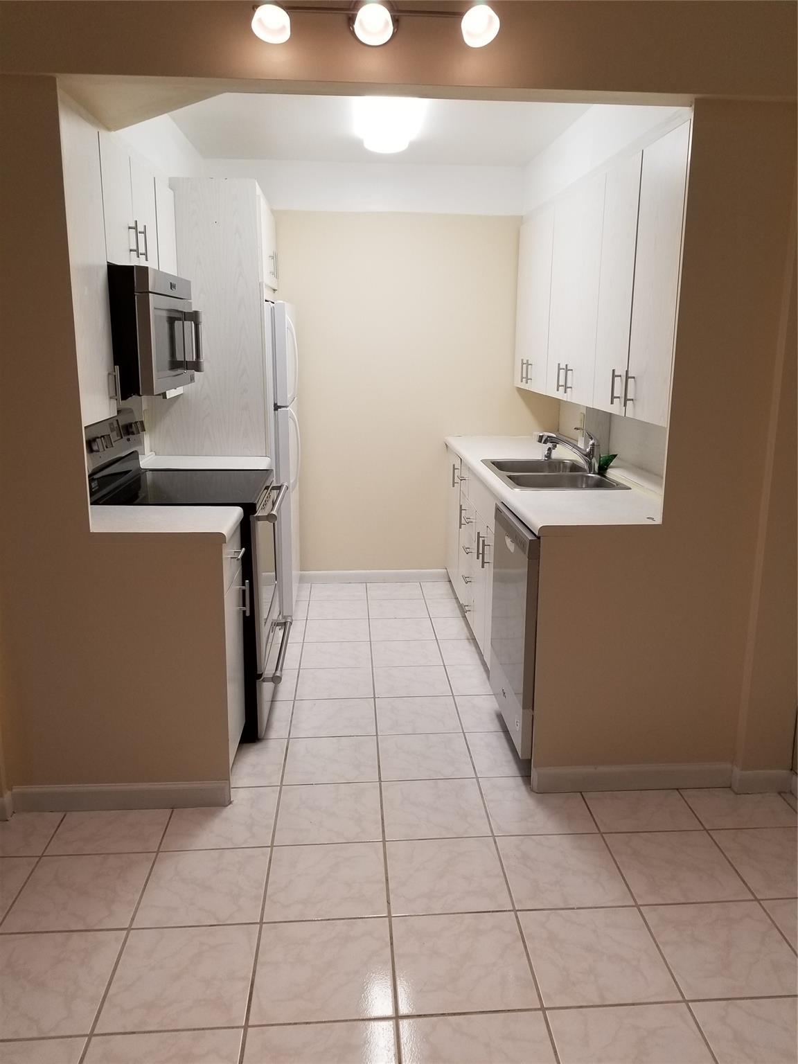 CORNWALL AT CENTURY VILLA - Residential